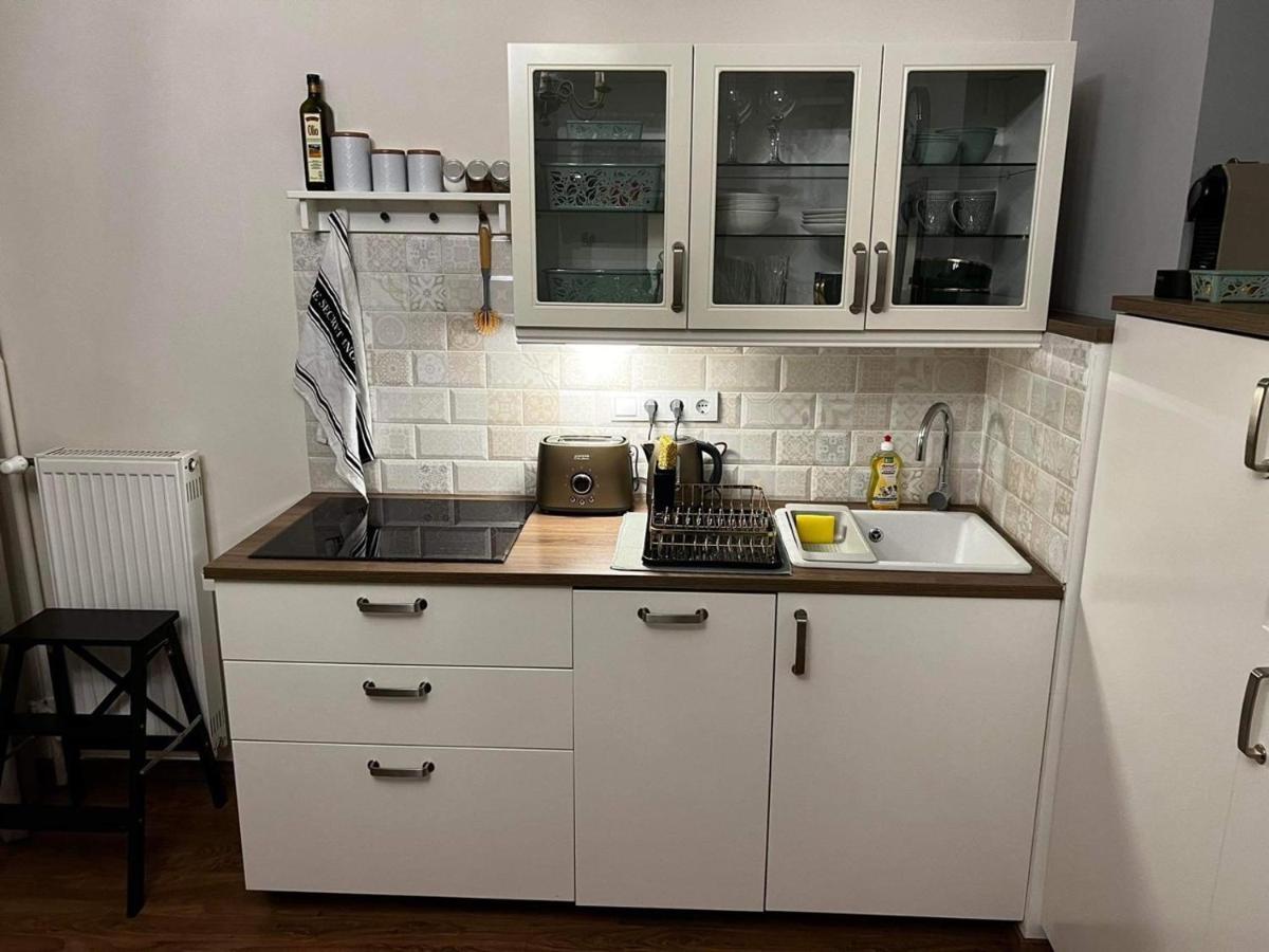 Adorable, Cosy Apartment At The Heroes' Square Boedapest Buitenkant foto